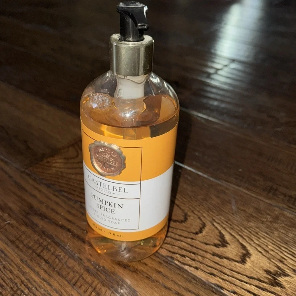 NWT Pumpkin Spice Luxury Liquid Soap - Orange Size 500 ML /17 FL OZ